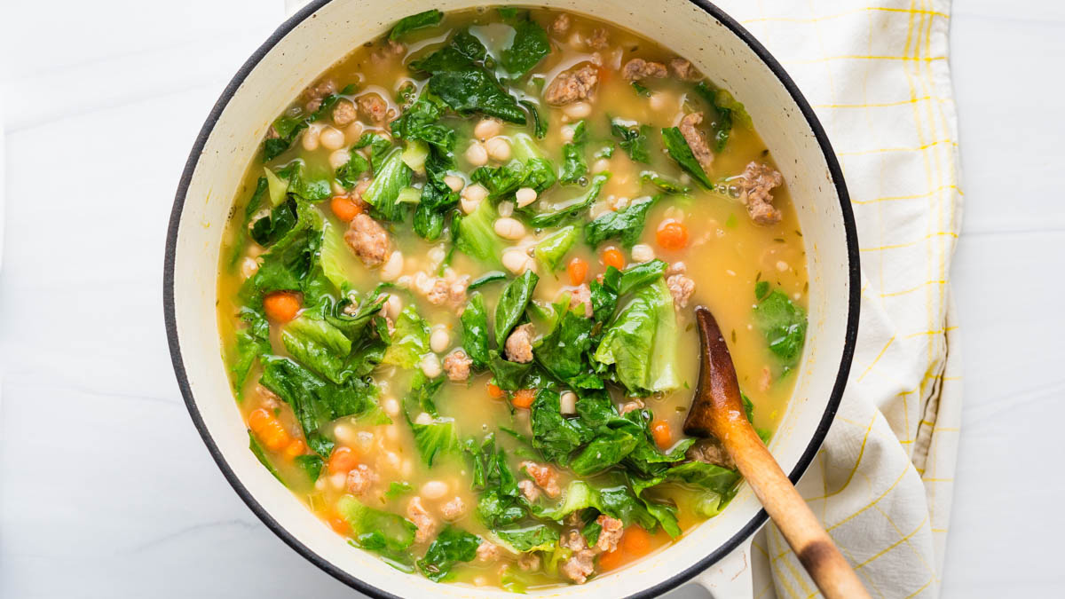 Escarole and Beans Health Benefits: The Perfect Combo