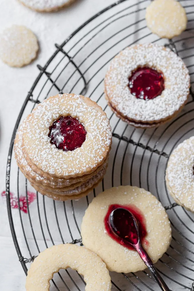 Yummy Jelly Filled Cookies: Try These Flavors Today