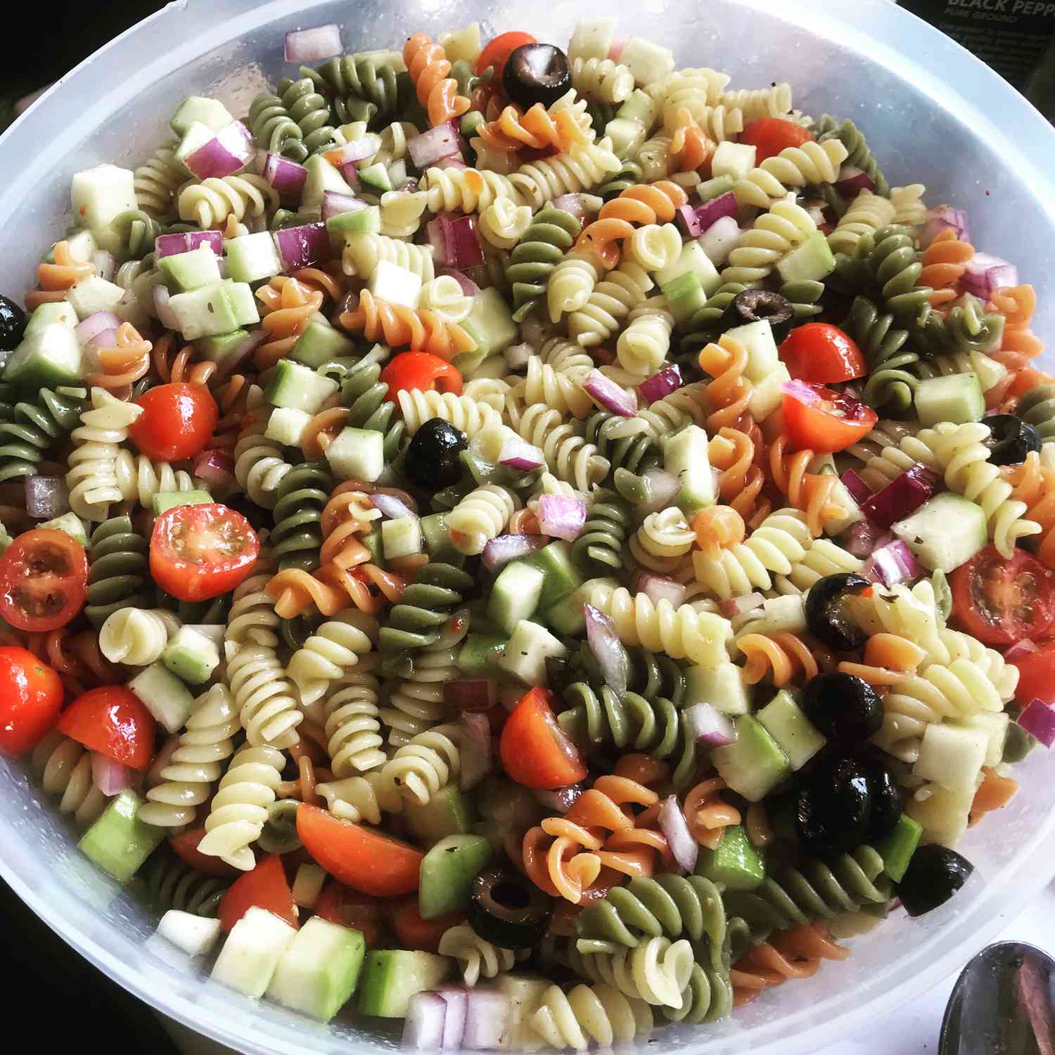 How to Make the Best Rainbow Pasta Salad Ever