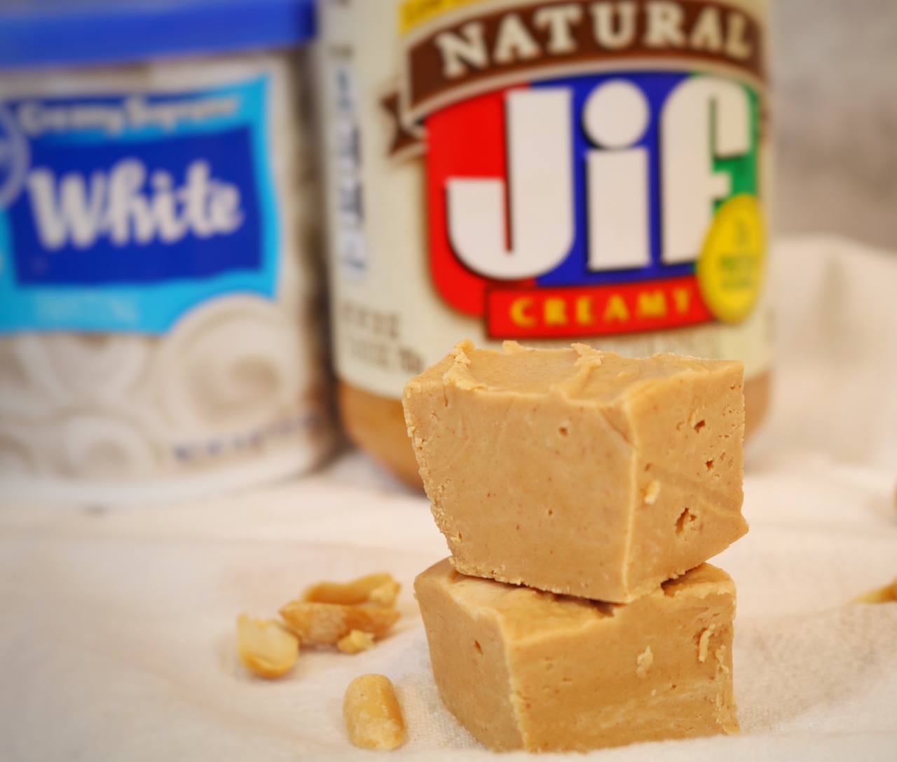 Peanut Butter and Icing Fudge: The Perfect Dessert Combination