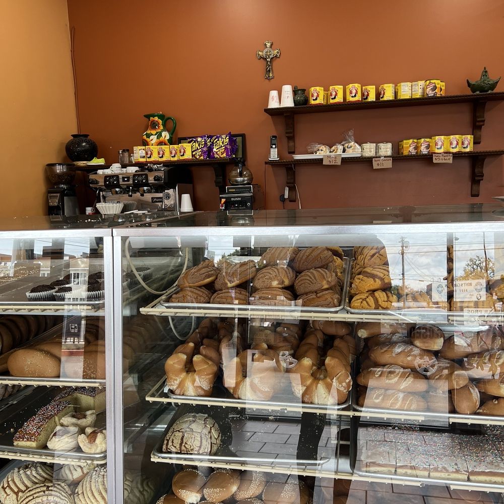 Where to Find the Best Mexican Baked Goods in Town?