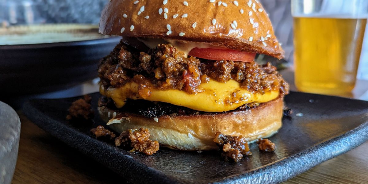 Hot Hamburger Craving? Find the Best Burgers Here!